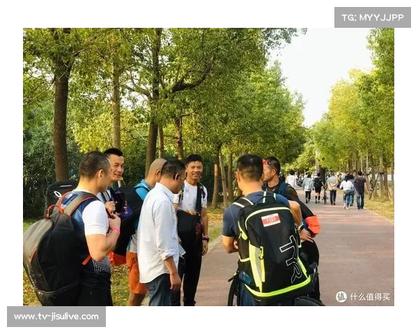 IRONMAN 70.3上海崇明站志愿者团队为赛事提供全方位专业服务保障 IRONMAN 70.3上海崇明站志愿者团队为赛事提供全方位专业服务保障